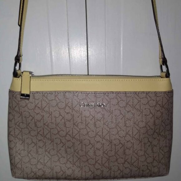 Calvin Klein Shoulder Bag - Picture 1 of 4